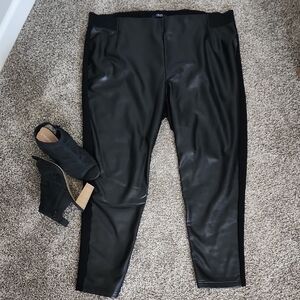 Chaps Black Faux Leather Elastic Waist Leggings